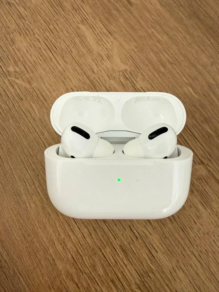 AirPods Pro 1 (MagSafe) размер S— хорошее состояние