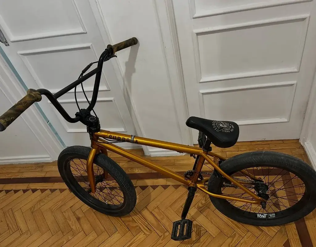 Продам BMX Subrosa Salvador золотого цвета.