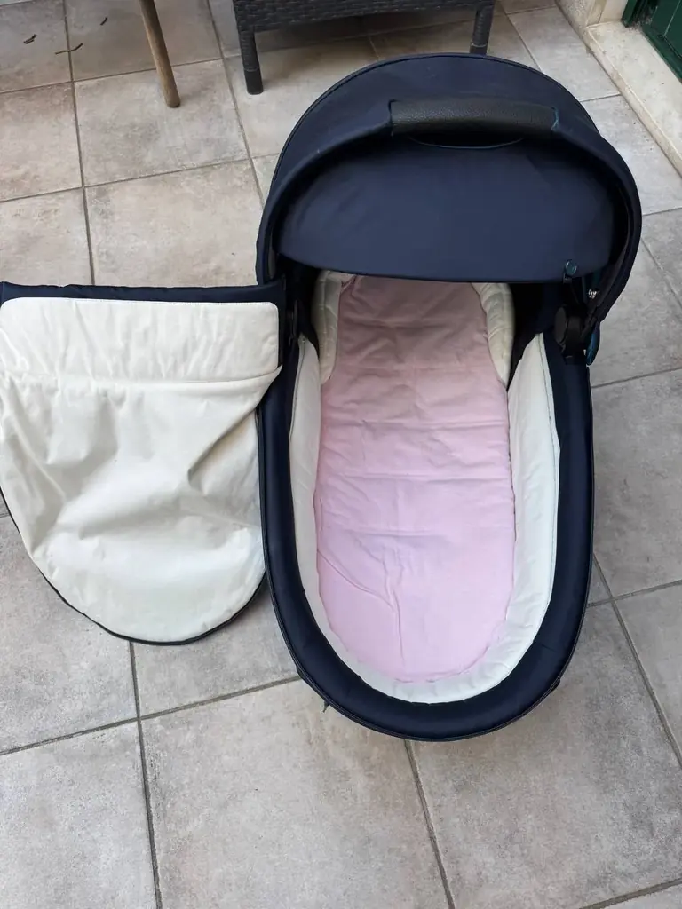 продаю нашу люльку Cybex Mios
