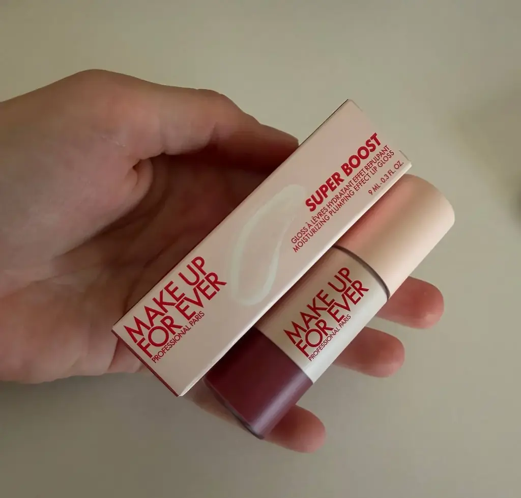 Блеск для губ Make Up For Ever, новый, никогда не вскрывался и не свотчился. Оттенок 08. В сефоре с…