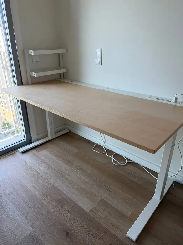 продам стіл 160х80 в звʼязку з переїздом