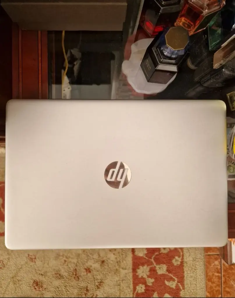 HP Laptop 15s. HP Laptop 15s-fq4xxx. Продам ноутбук в чудовому стані . Кашкайш. 300€