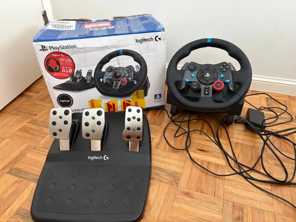 Продаю руль logitech g29 с педалями в идеальном состоянии, могу снять видео чтоб показать работоспо…