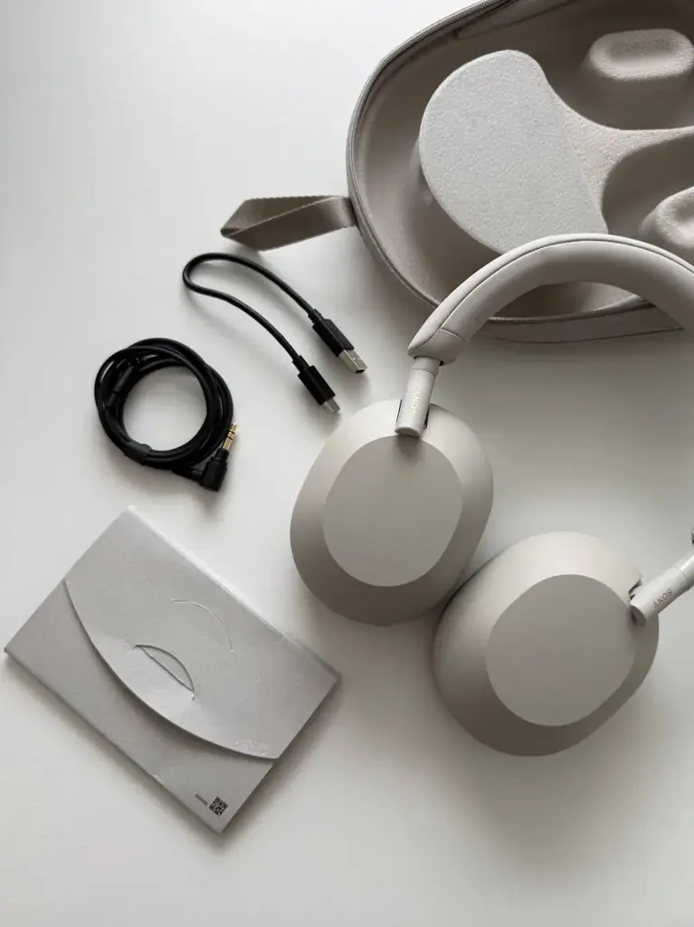 Sony WH-1000XM5 Platinum Silver