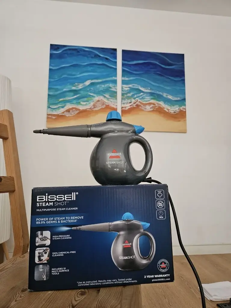 Продаю ручной пароочиститель Bissell Steam Shot
