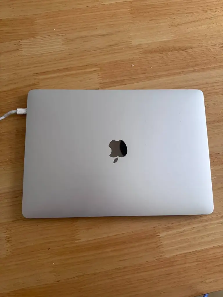 Продаю MacBook 13 Pro”, 2016, two thunderbolts, 3 ports