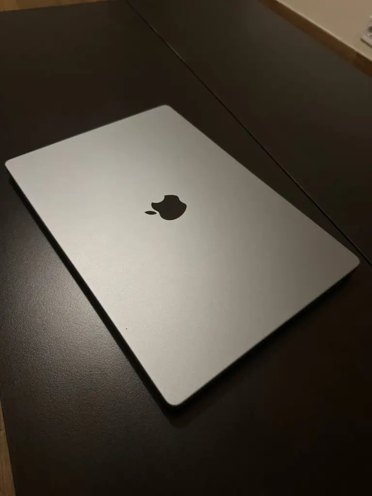 MacBook Pro 16” M2 PRO 2023— 1 TB