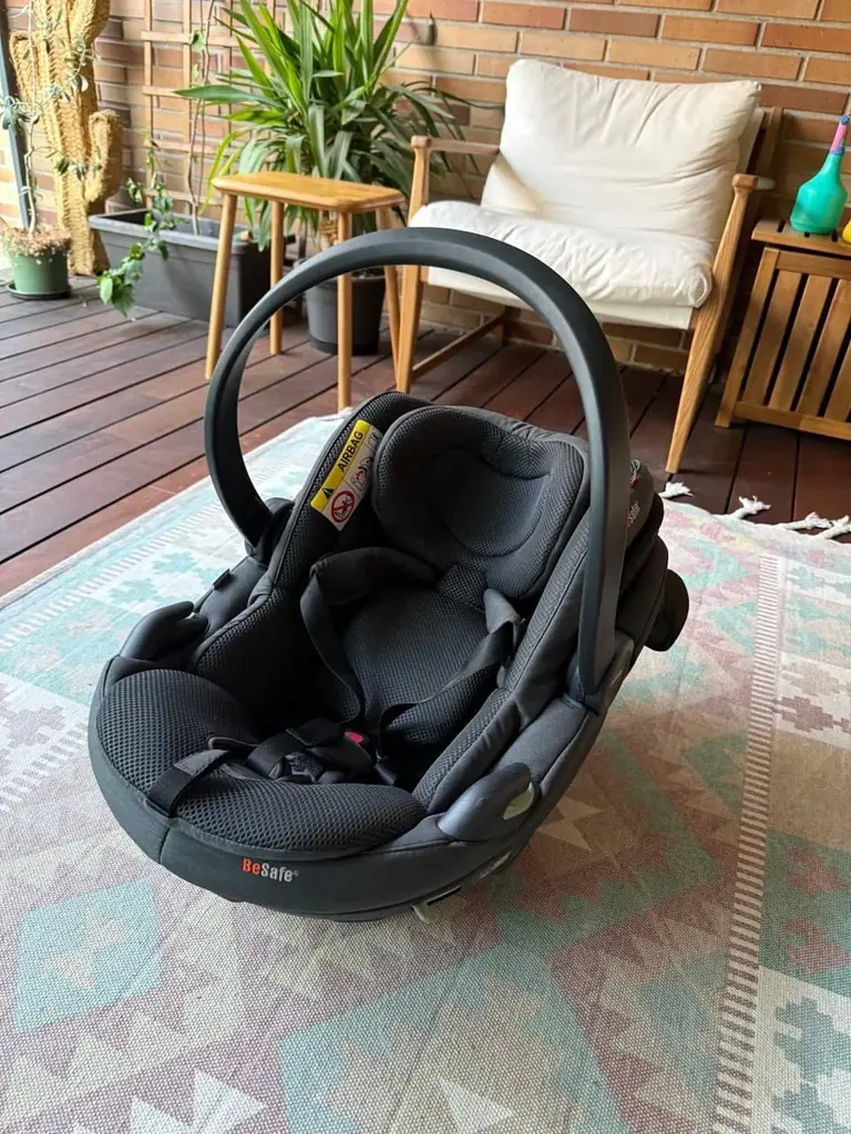 Продаю почти новое автокресло BeSafe Cadeira Auto Go Beyond 2 – Anthracite Mesh, без базы.