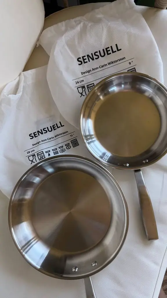 Продам две стальные сковородки IKEA Sensuell, диаметр 24 и 28см, почти новые, я так и не научилась …