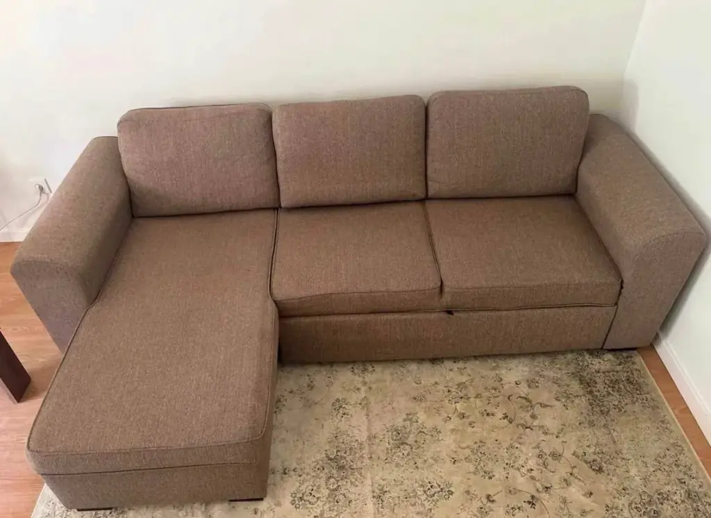 Продаём почти новый большой диван Conforama ASTON CLEAN 🤎