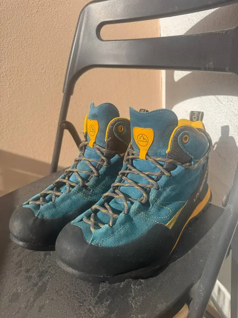 Продам треккинговые боты La Sportiva Boulder X Mid Gore-Tex