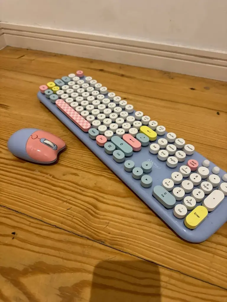 Клавиатура + мышь Bluetooth
