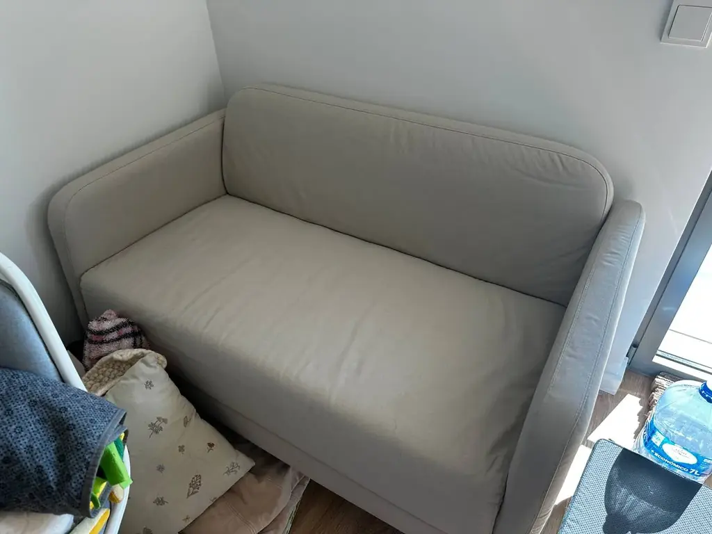 Двухместный диван IKEA LINANÄS, бежевый, 120€, Loures.