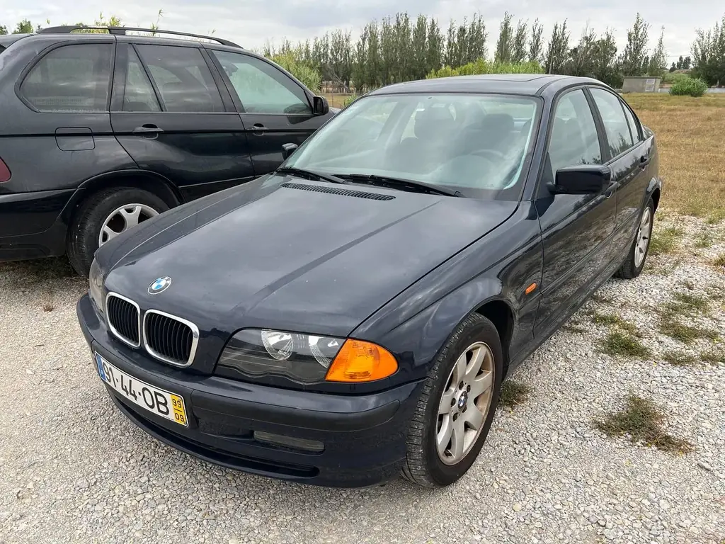 BMW 318i E46