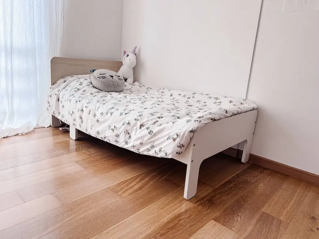 Продаю растущую детскую кровать IKEA с матрасом — 50 €