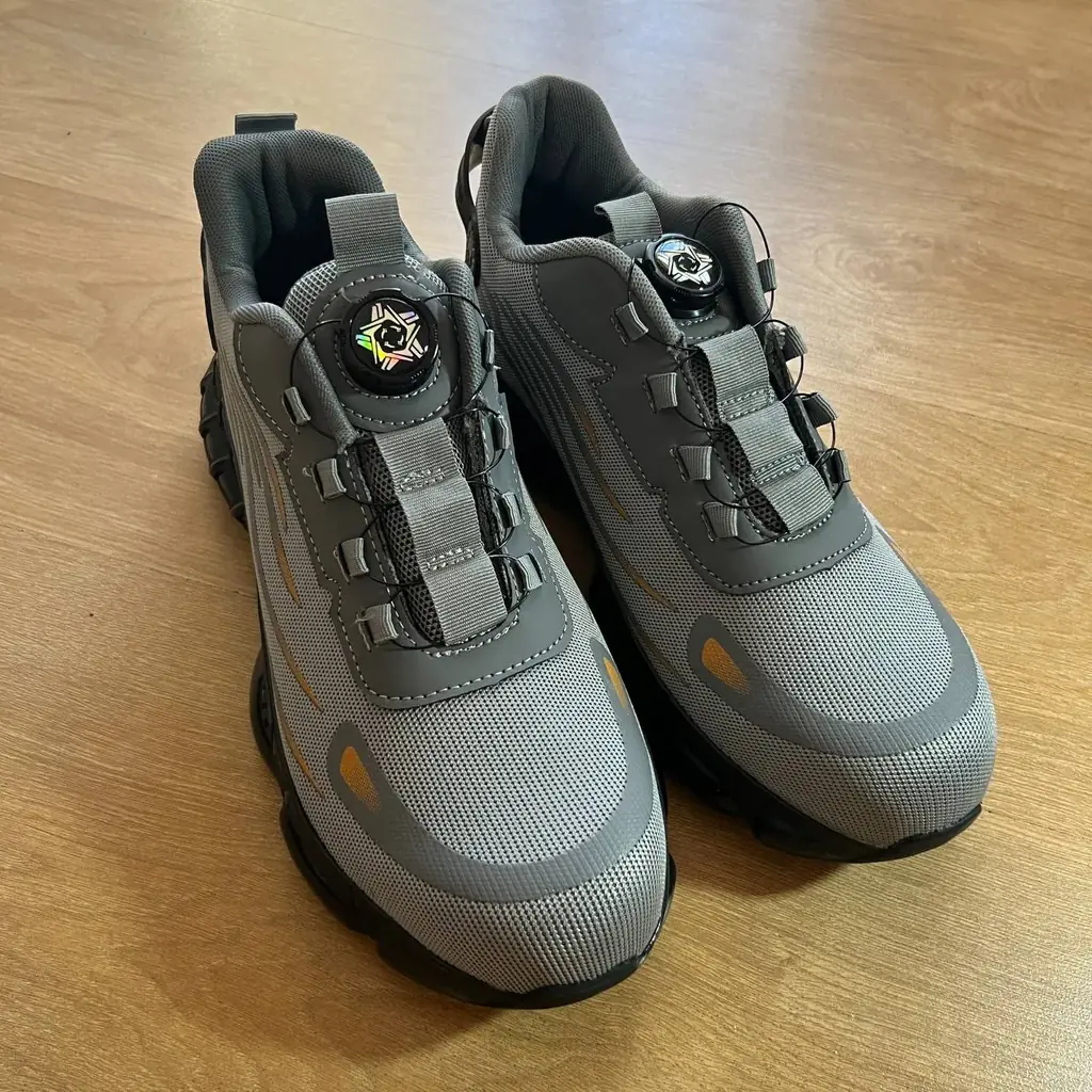 Продаю чоловічі робочі боти.👢
