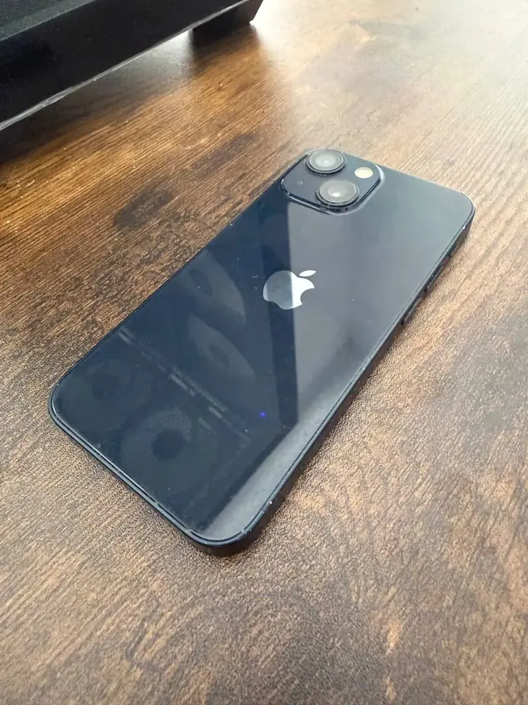 Продам iPhone 13 mini (256gb)