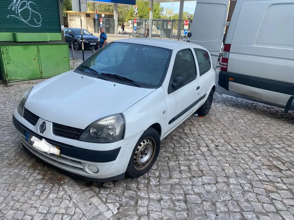 RENAULT CLIO 1.5 DIESEL — 2007
