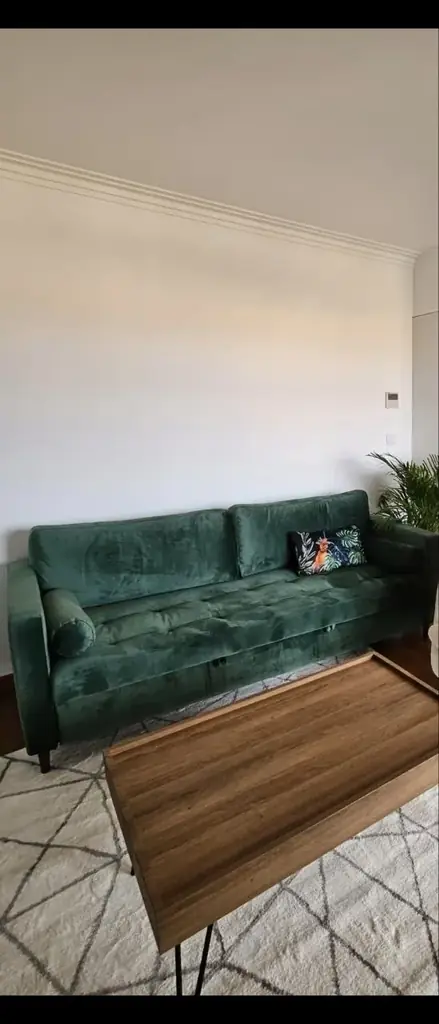 Цена 250 € (торг возможен).