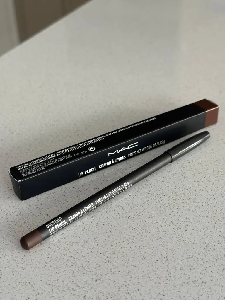 M.A.C Lip Pencil – Chestnut (1.45 g)