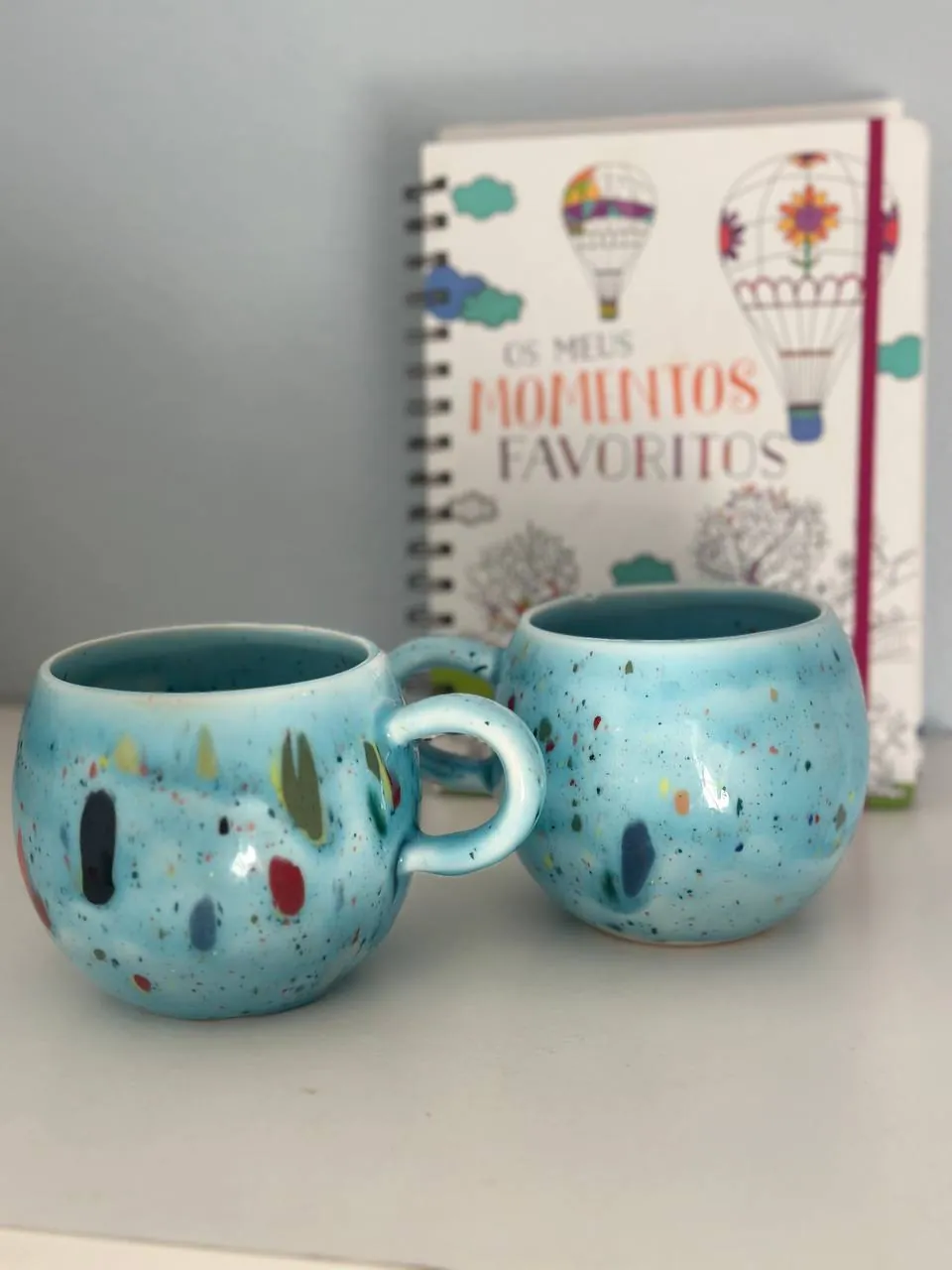 Керамическая кружка Party Ball Mug в синем цвете (Blue) объемом 500 мл от португальского бренда Egg…