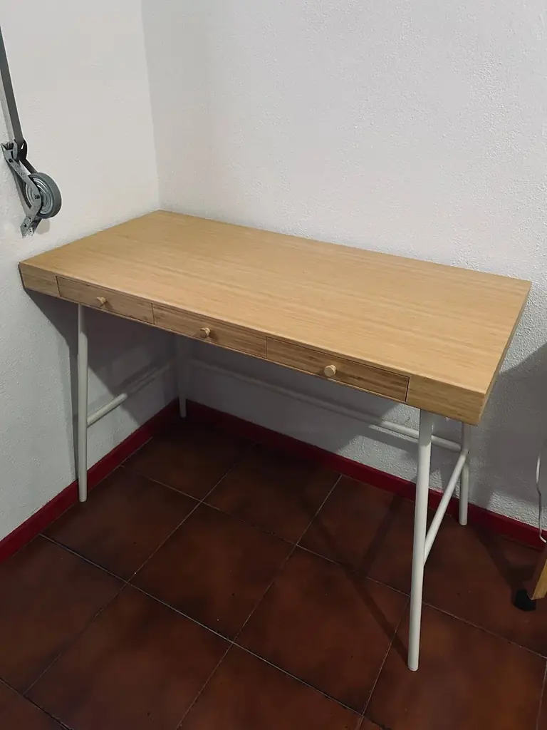 Стол ИКЕА  75 euro