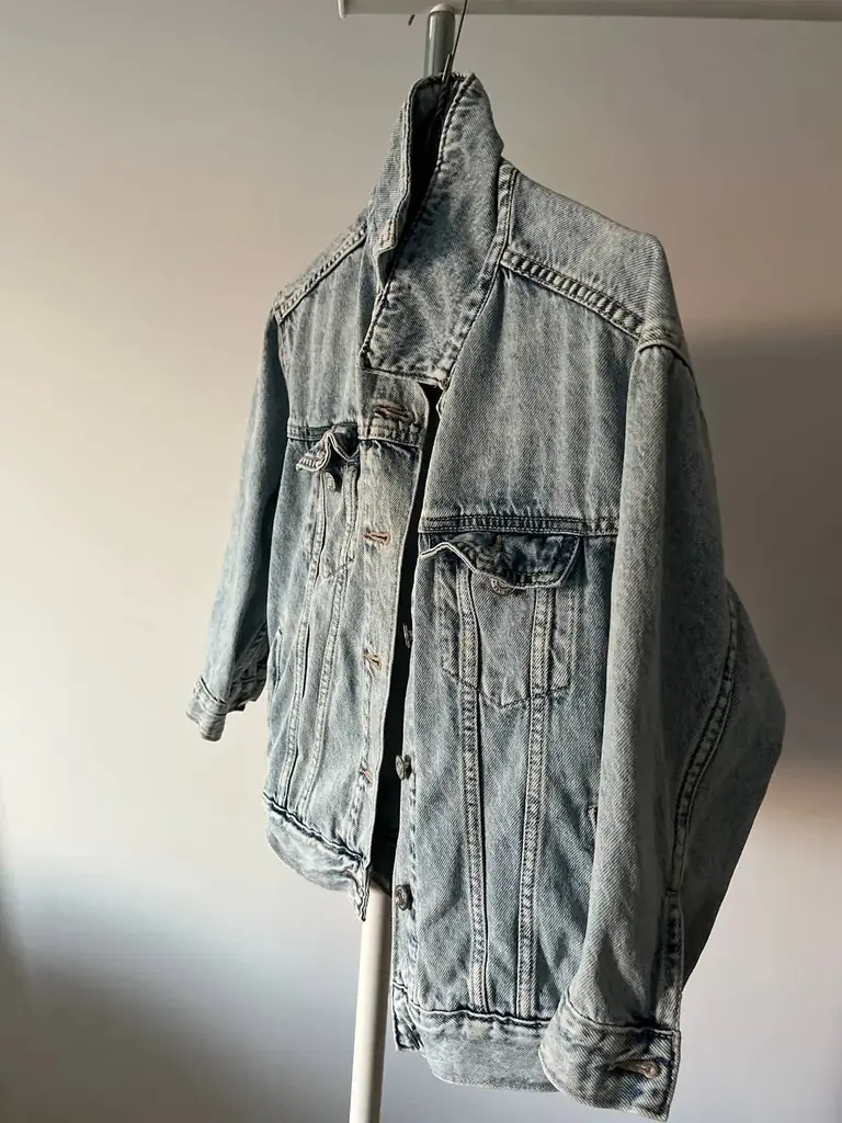 Детская джинсовая куртка GAP состояние отличное, возраст 6-7 лет