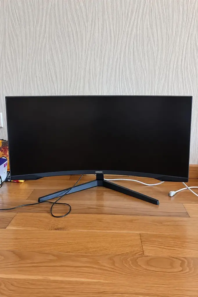 Продам монитор Samsung Odyssey G5 34” UltraWide 3440×1440 (21:9)
