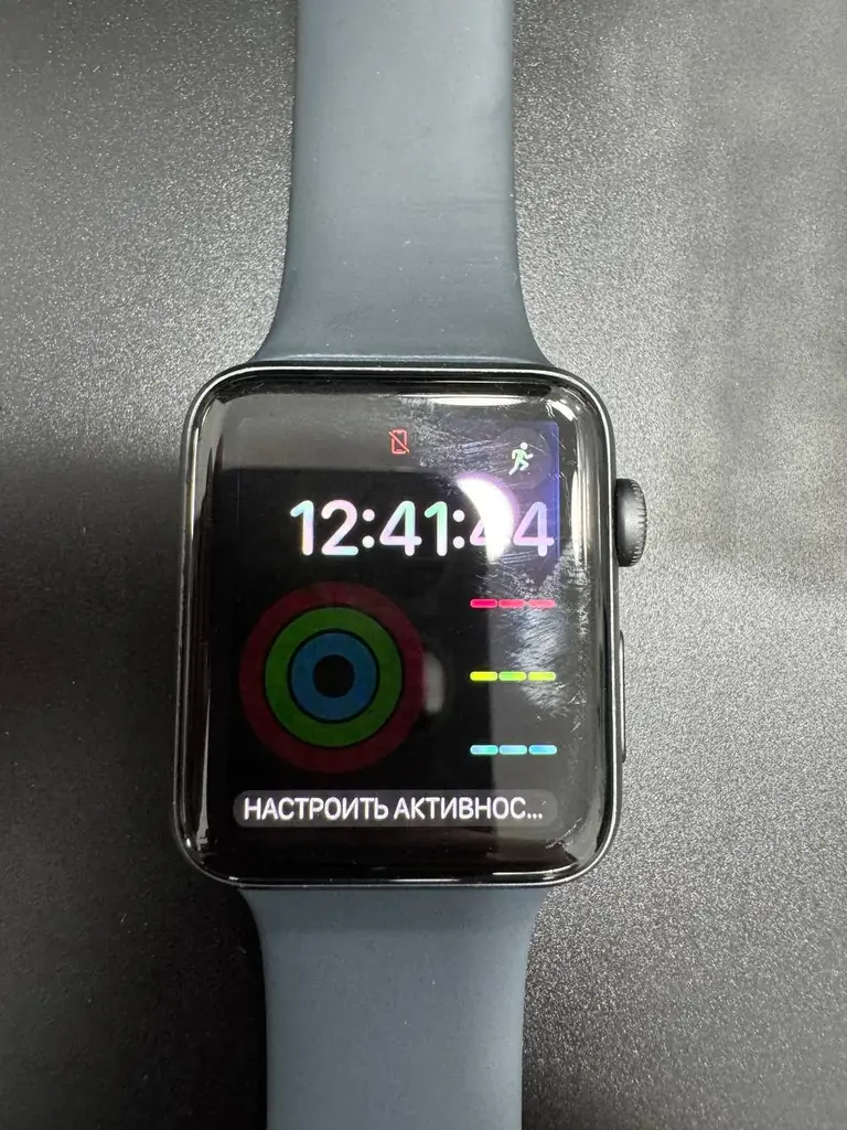 Apple watch 3 42мм, в комплекте с магнитным кабелем 40€. Лиссабон/Эшторил