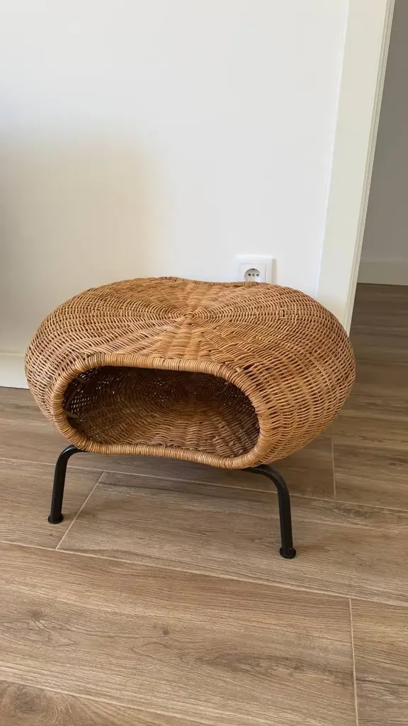 Плетёный пуф IKEA GAMLEHULT — 30 €