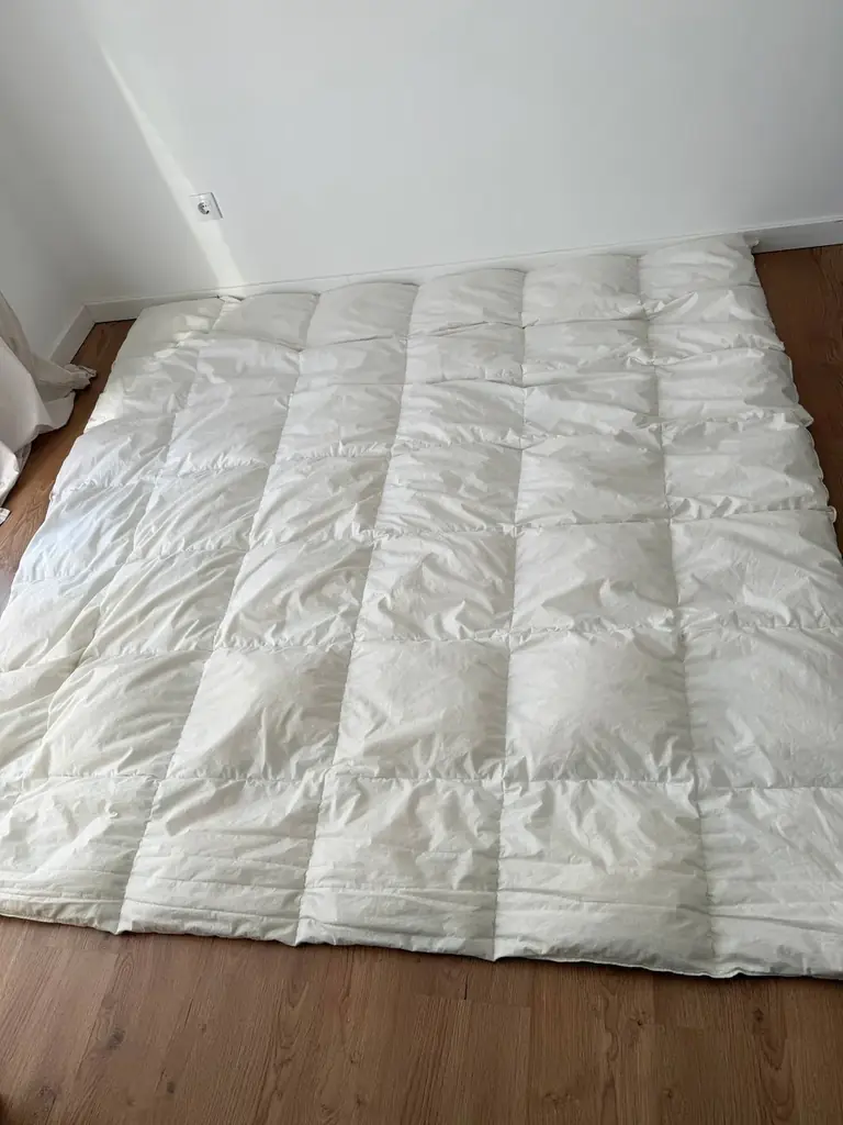 Теплое пуховое одеяло IKEA FJÄLLARNIKA (Лиссабон, Алкантара)