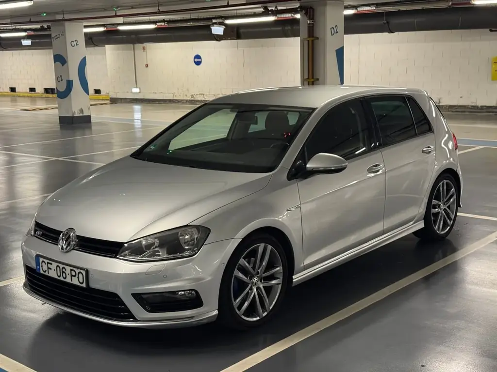 Продаю Volkswagen Golf VII R-Line