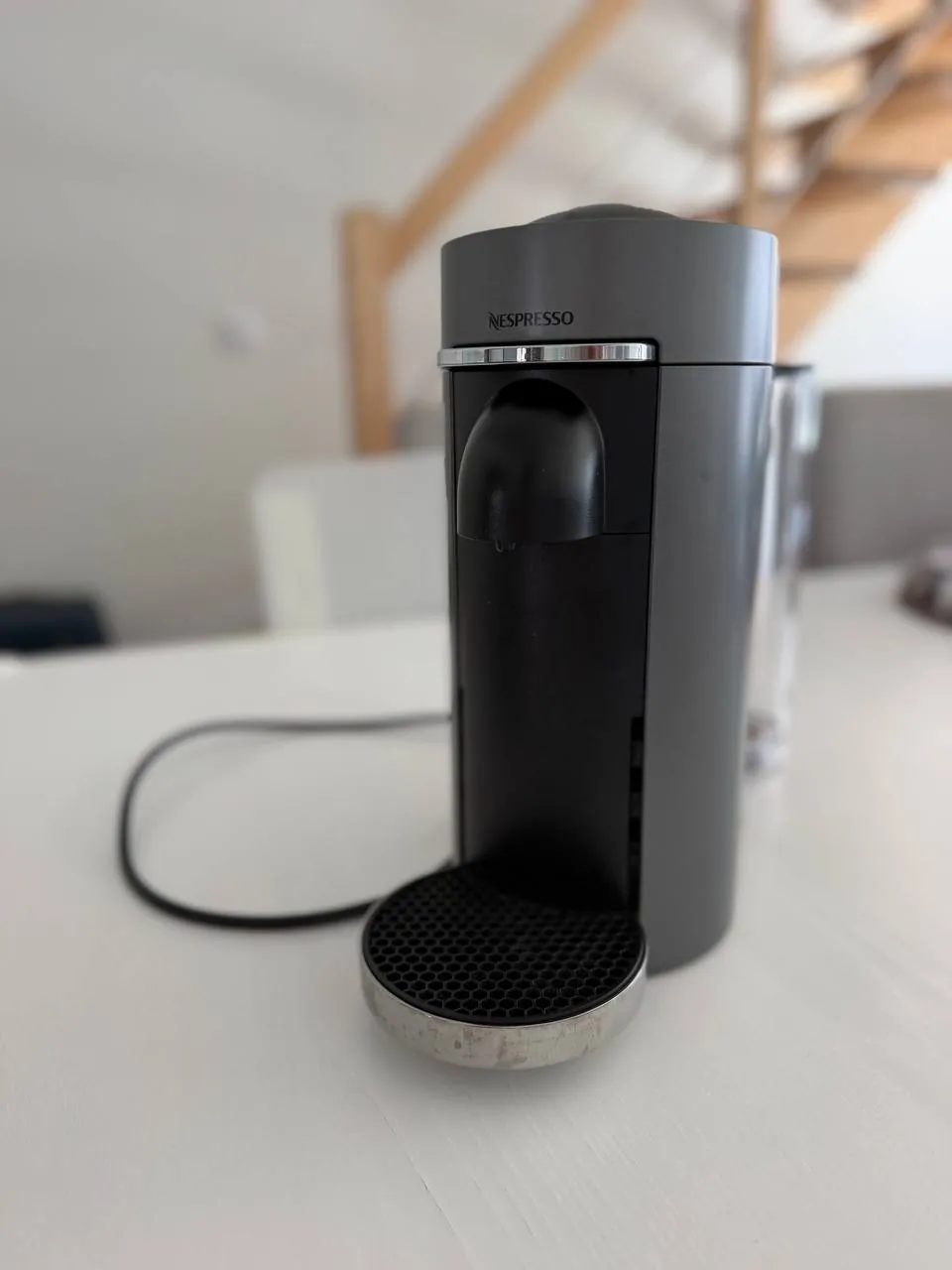 Продаю кофемашину Nespresso VertuoPlus Deluxe сером цвете Titan.