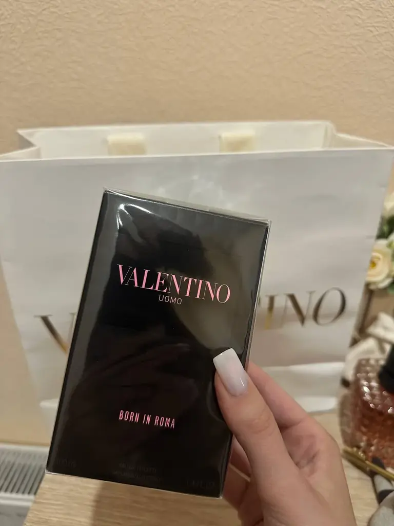 Продаю оригинальный мужской аромат (парфюм) Valentino Born in Roma Uomo, объем 100 мл.