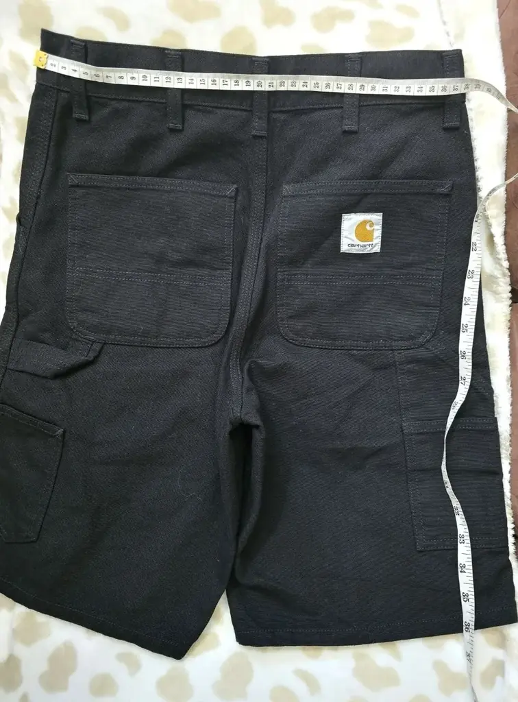 Шорты Carhartt оригинал , новые, привезенные с Америки. 100лари.