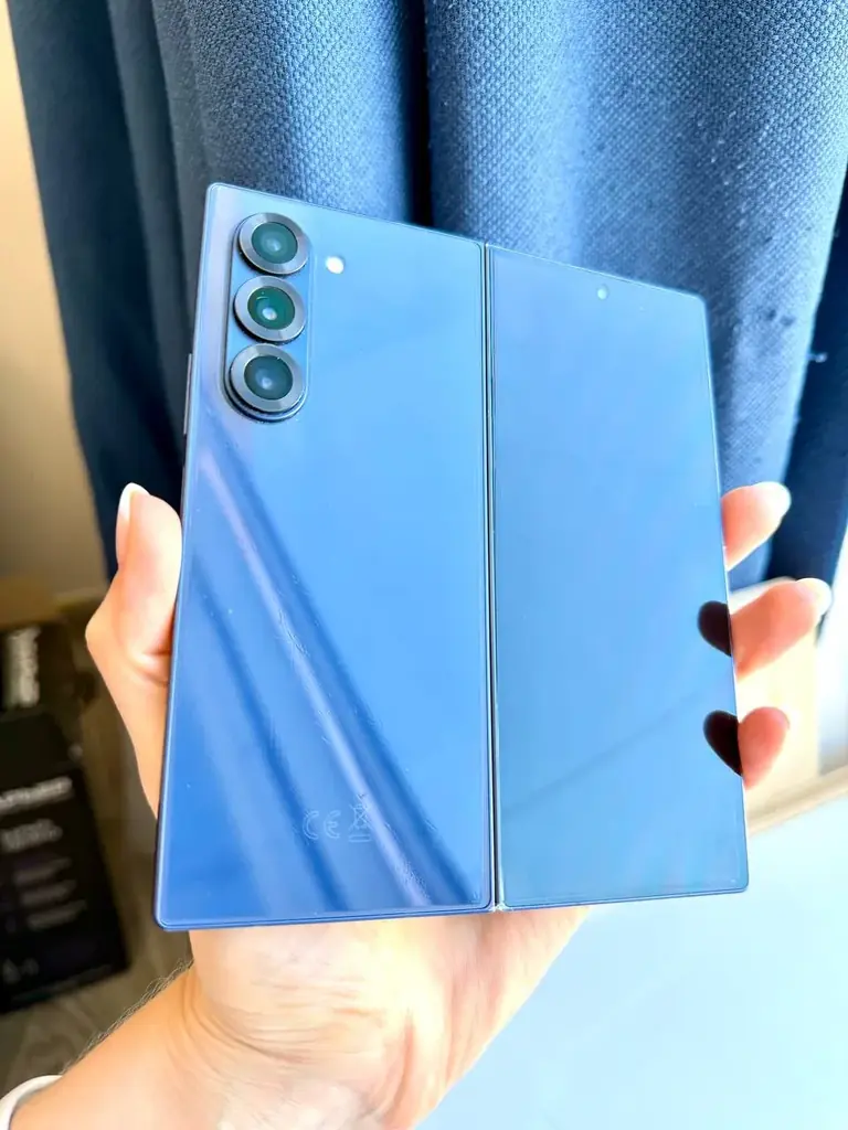 Samsung Galaxy Z Fold 6 — 2850₾.