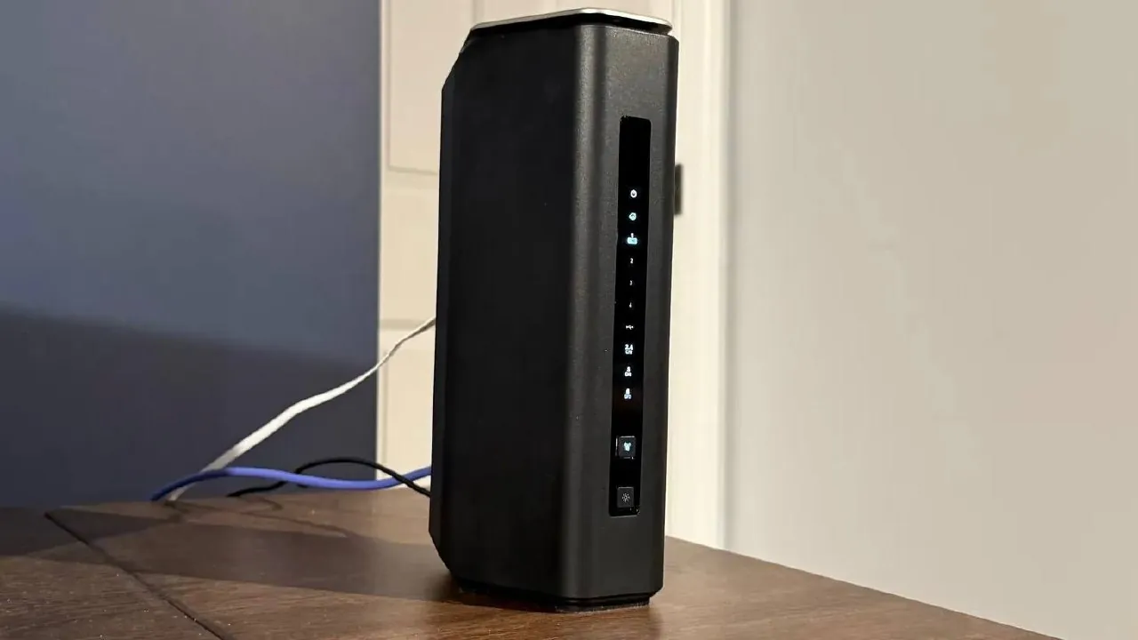 1️⃣ WiFi 7 роутер NetGear BE18000 RS600 Nighthawk - 800 ₾.