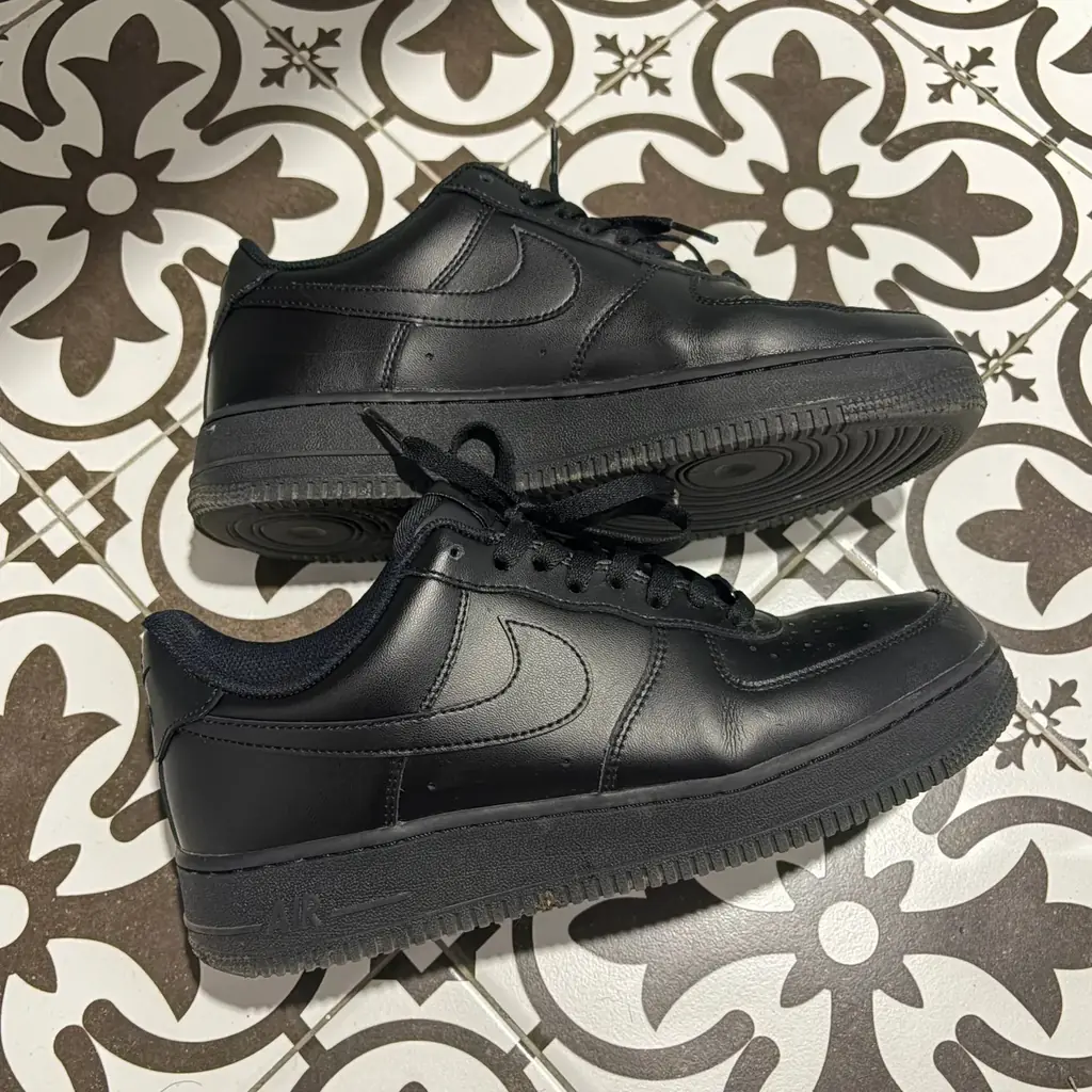 Nike Air Force Black
