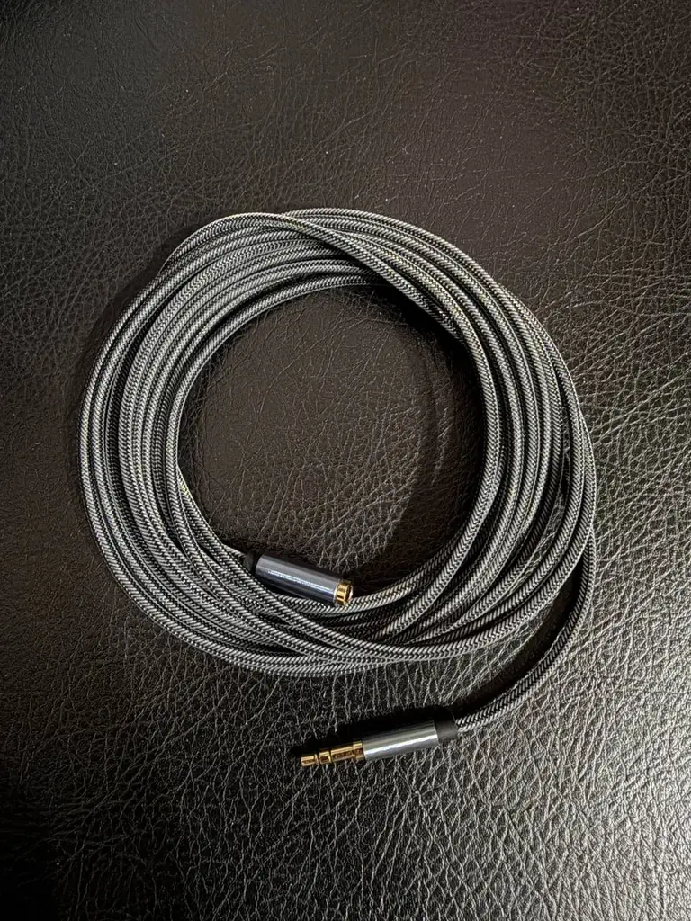 Apple Lightning to USB-C 1.5 толи 2метра - 60лари (новый)