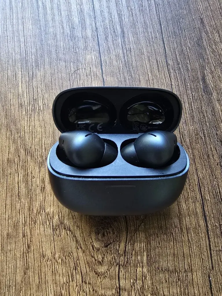 Продаю наушники Redmi Buds 6 Pro