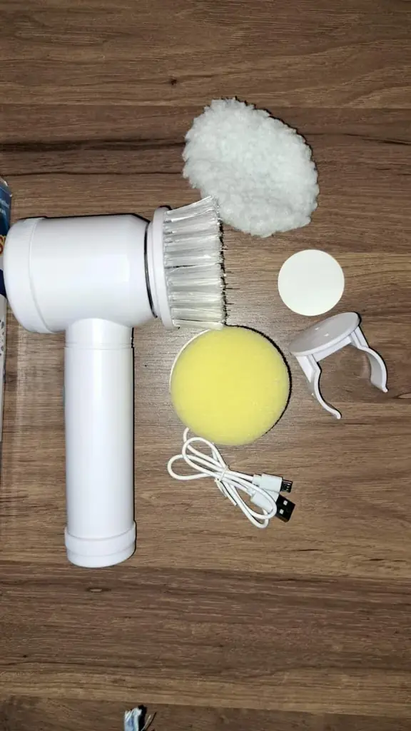 АККУМУЛЯТОРНАЯ ЩЁТКА ДЛЯ УБОРКИ MAGIC BRUSH 5 В 1                                                  …