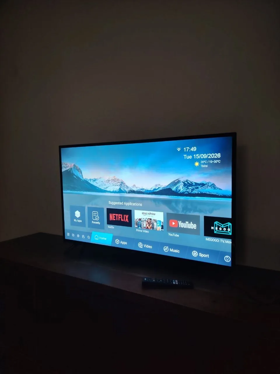 📺 Телевизор 2E 43A06K, 43" (109 см), Smart TV Android