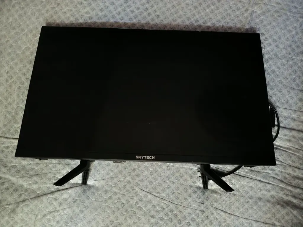 Продаю компактный телевизор SkyTech STV24N9000 (24 дюйма) в состоянии нового. Покупался меньше года…