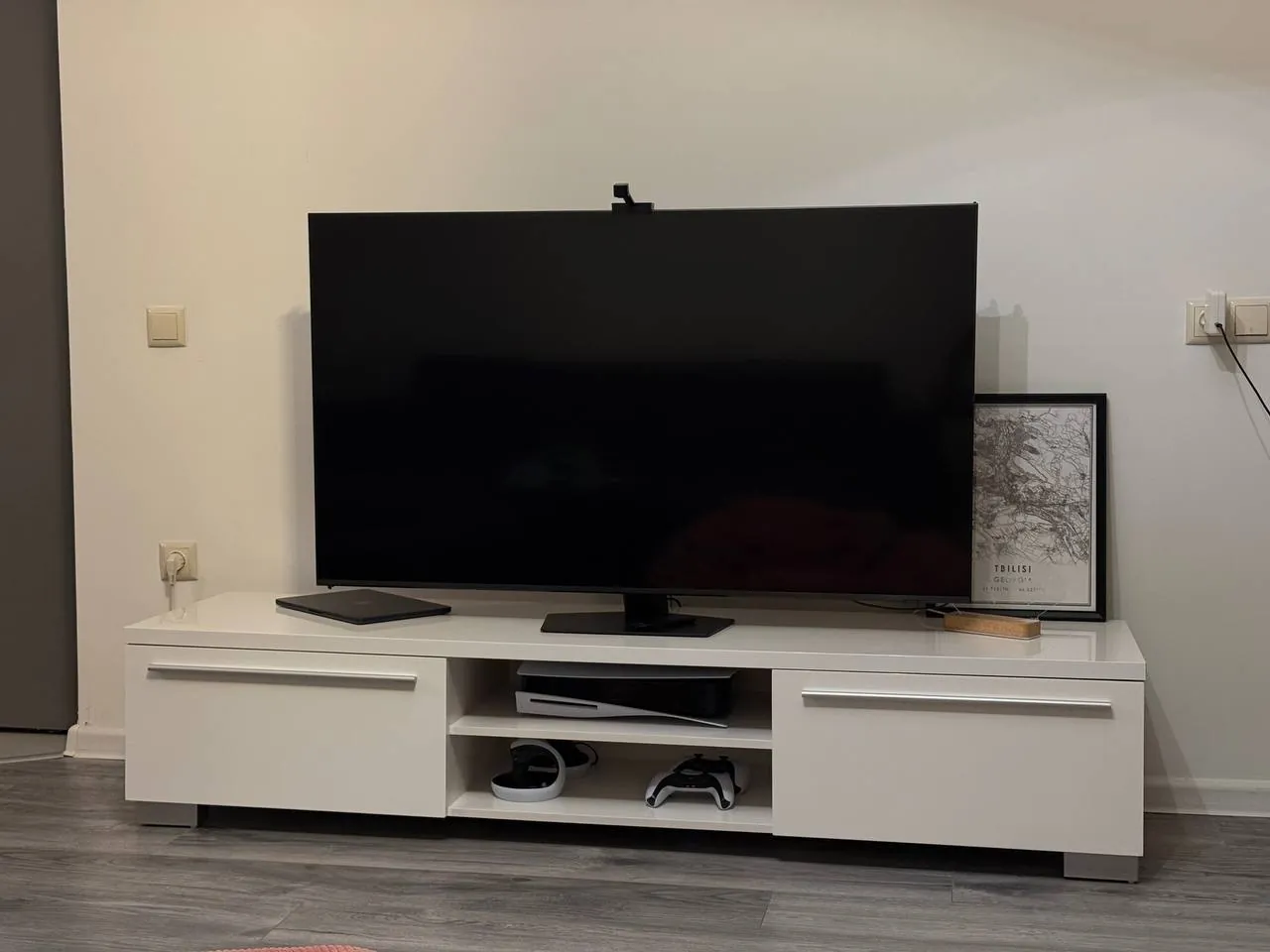 Телевизор Samsung QN85D 55’ – Neo QLED 4K Smart TV (2024)