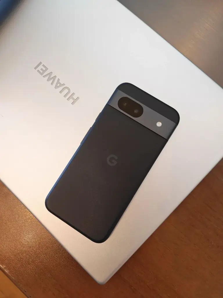 Продается Pixel 8a 256GB, ни разу не был заблокирован в сети, в идеальном состоянии. Цена 620 GEL.