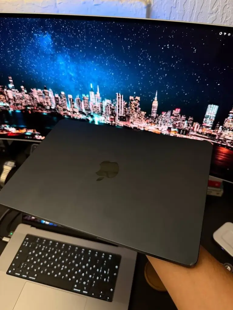 💻 MacBook Air M2 · 8Gb/256GB