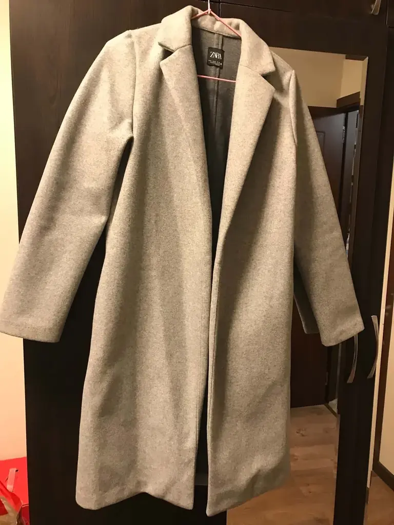 пальто светло серое Zara