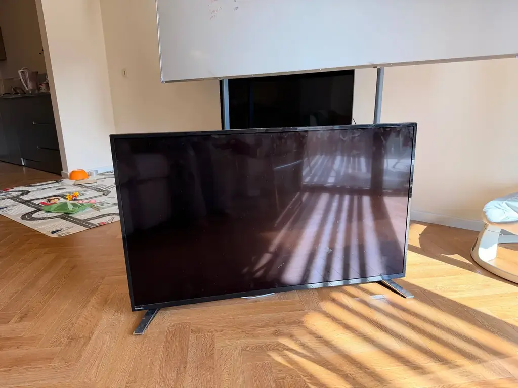 📺 Телевизор Toshiba 49" 4K UHD