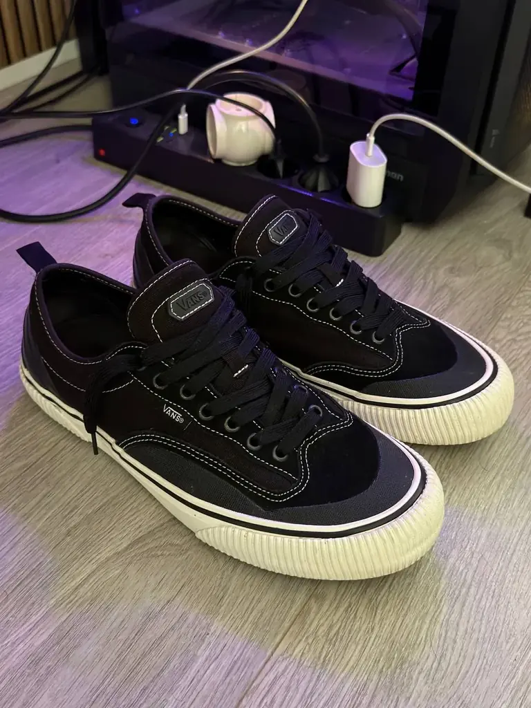 Продам Vans 43размер