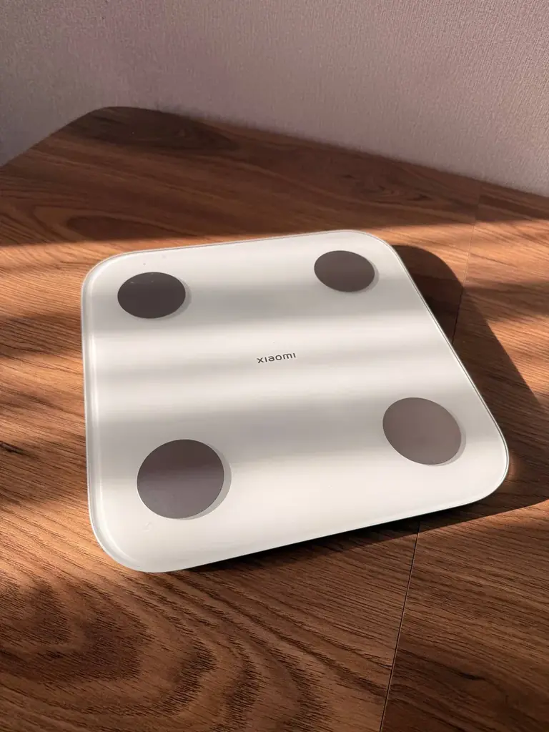 Весы Xiaomi Body Composition Scale S400 на батарейках